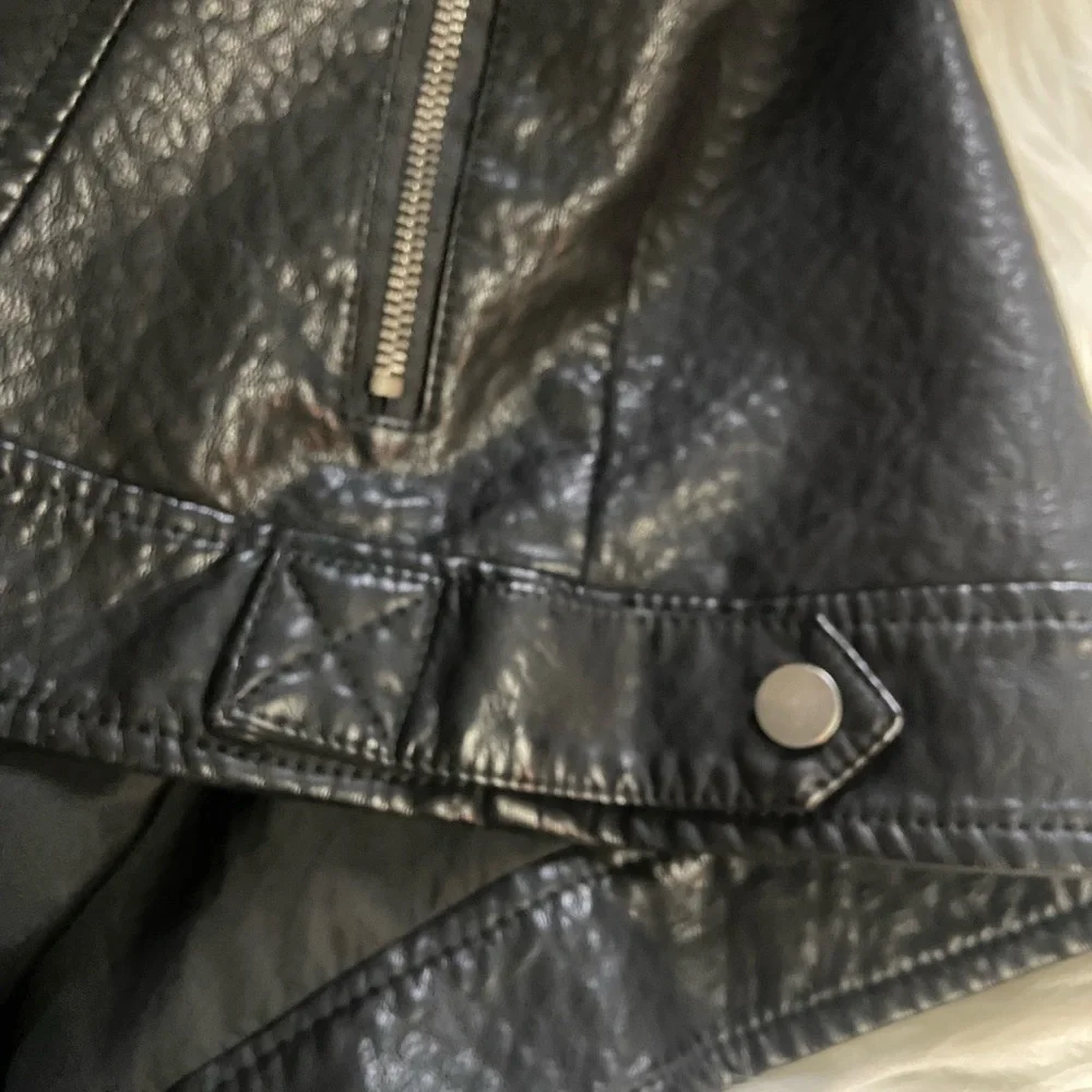 Jack by BB Dakota Sz S Anthropologie Classic Black Faux Leather Jacket - Picture 6 of 13